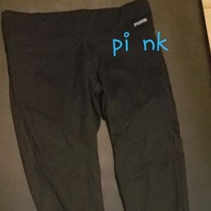 Pants/fitted leggings